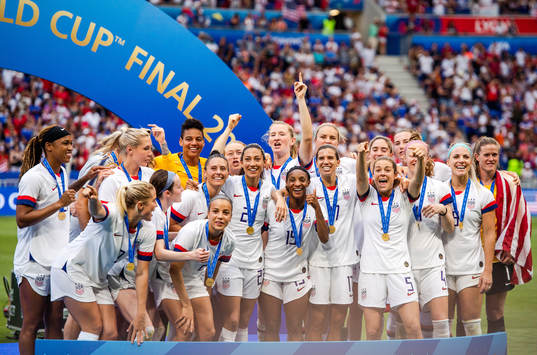 Players of USA celebrate
