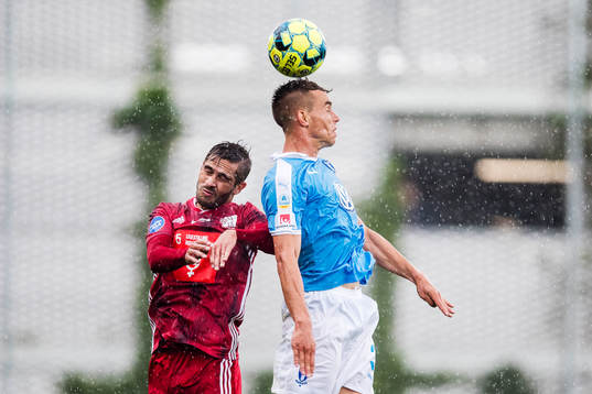 Lyngbys Lasse Fosgaard och Malmö FFs Jonas Knudsen