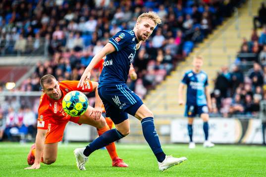 Djurgårdens Jonathan Ring och AFC Eskilstunas Mehmed