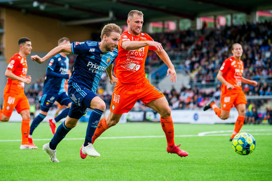 Djurgårdens Jonathan Ring och AFC Eskilstunas Mehmed