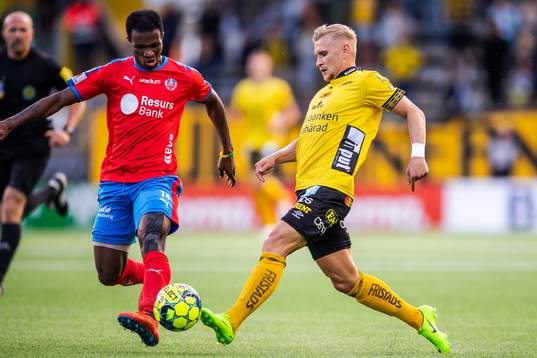 Helsingborgs Mohammed Abubakari och Elfsborgs Simon Strand