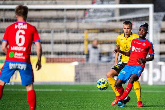 Helsingborgs Mamudu Moro och Elfsborgs Gustav Henriksson