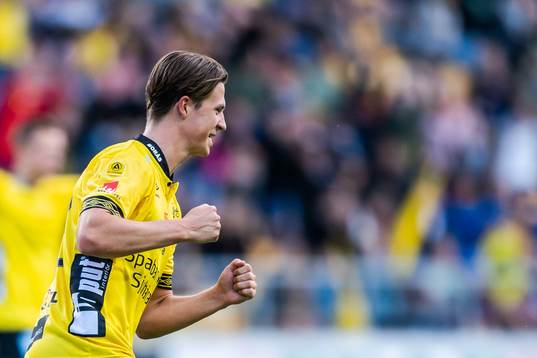Elfsborgs Simon Olsson jublar