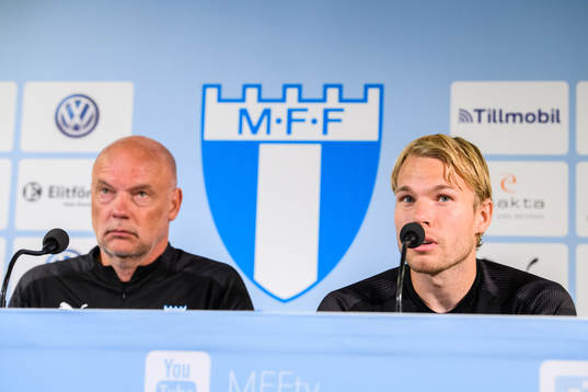 Uwe Rösler, head coach and Oscar Lewicki of Malmö FF