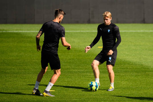 Arnor Traustason and Oscar Lewicki of Malmö FF