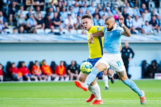 Guillermo Molins of Malmö FF and Kofi Balmer of Ballymena