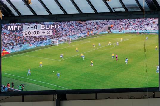 A screen shows the result and the game