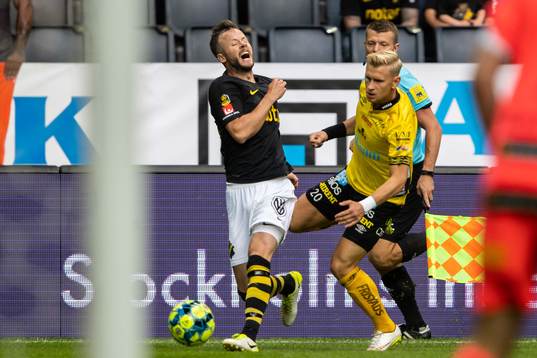 s Robert Lundström och Elfsborgs Simon Strand