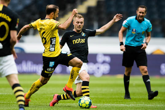 s Sebastian Larsson