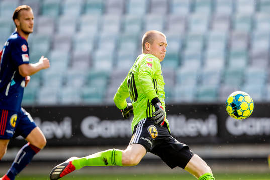 Östers målvakt Tobias Andersson