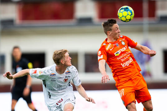 AFC Eskilstunas Gustav Jarl och Kalmars Rasmus Elm