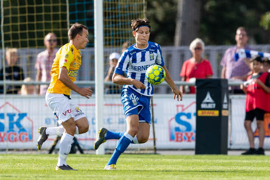 Falkenbergs Anton Wede och IFK Göteborgs Rasmus Wikström