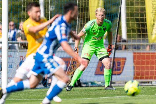 Falkenbergs målvakt Hampus Nilsson
