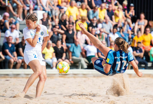 Djurgårdens IF FFs Kajsa Sund och Vetlanda United IFs