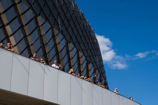 Exteriör av Tele2 Arena innan fotbollsmatchen i