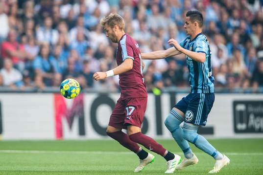 Malmö FFs Rasmus Bengtsson och Djurgårdens Haris Radetinac