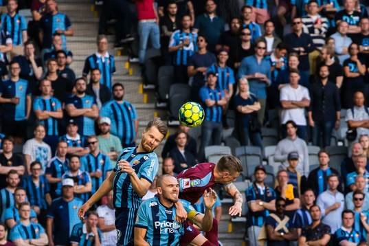 Djurgårdens Jacob Une Larsson och Marcus Danielson mot