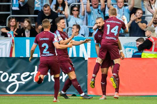 Malmö FFs Guillermo Molins jublar med lagkamrater