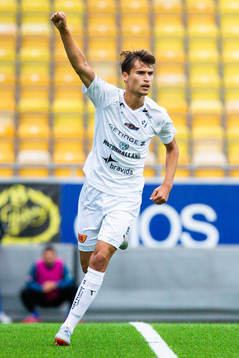 Halmstads Rasmus Wiedsheim-Paul jublar