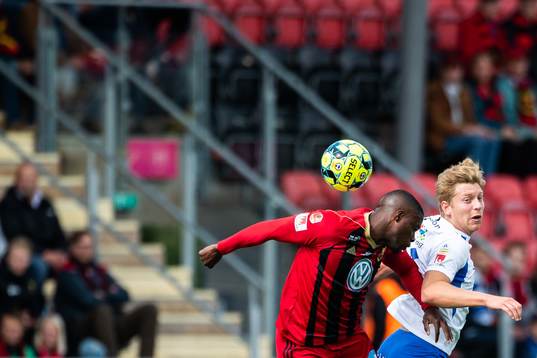 Östersunds Isak Ssewankambo och IFK Norrköpings Alexander