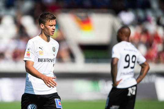 Örebros Arvid Brorsson deppar