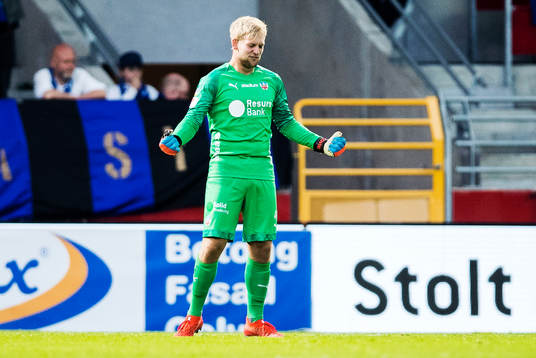 Helsingborgs målvakt Ian Pettersson  jublar