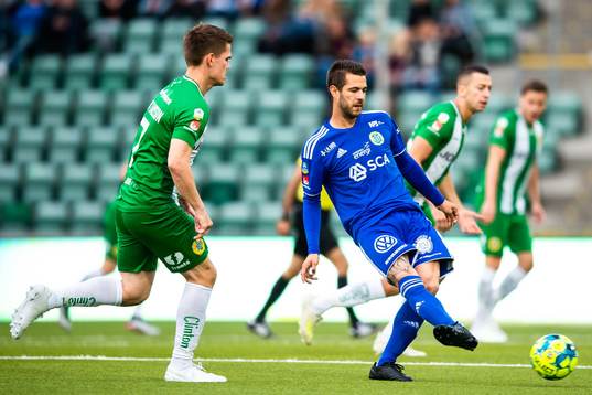 Hammarbys Vidar Örn Kjartansson och Sundsvalls Juan Jose