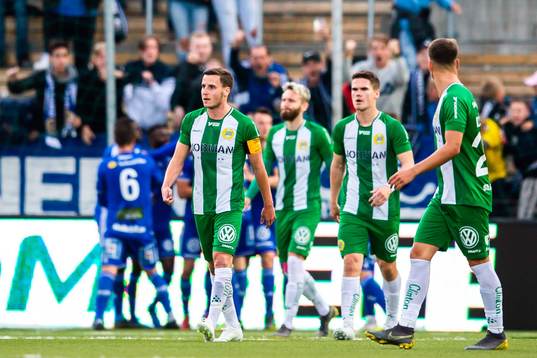 Hammarbys Jeppe Andersen deppar med Vidar Örn Kjartansson