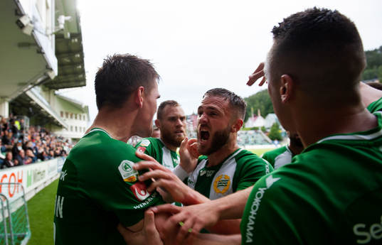 Hammarbys Vidar Örn Kjartansson och Mats Solheim jublar