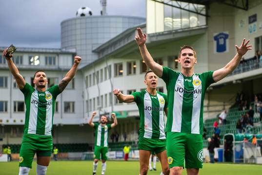 Hammarbys Vidar Örn Kjartansson jublar