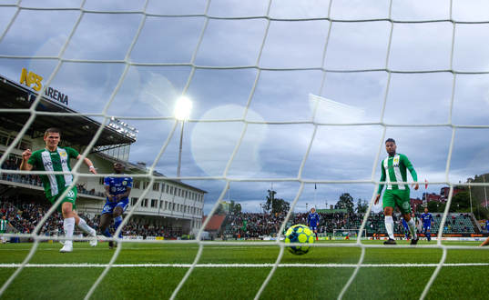 Hammarbys Vidar Örn Kjartansson gör 2-3