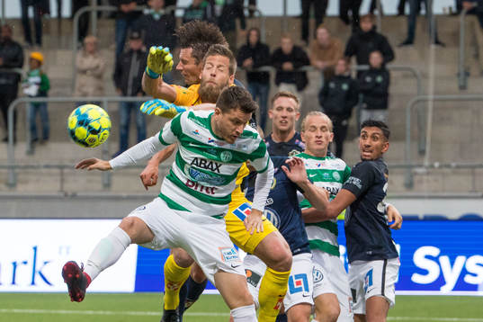 Västerås Boris Ljevar och Jönköpings målvakt Frank