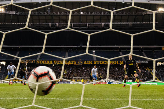 Sebastian Larsson of AIK with a penalty kick