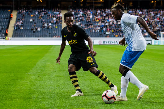 Tarik Elyounoussi of AIK and Zakaria Sanogo of