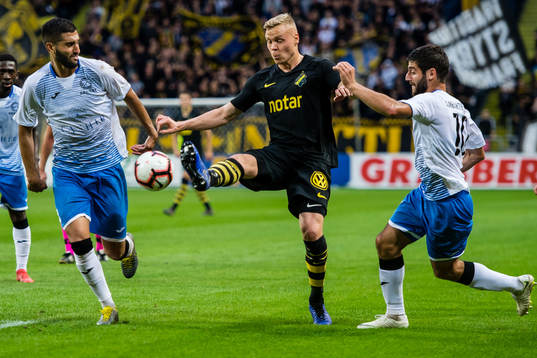 Kolbeinn Sigthorsson of AIK and Armen Ambartsumyan of