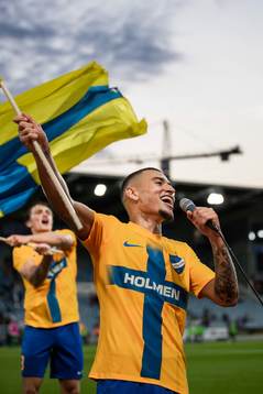 Jordan Larsson of IFK Norrköping celebrates
