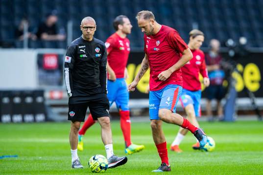 Tränare Henrik Larsson och Andreas Granqvist