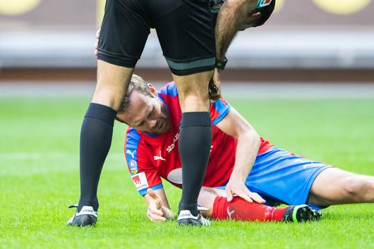 Helsingborgs Anders Randrup har ont