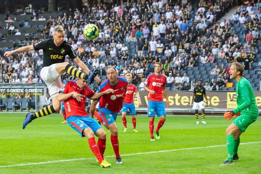 s Kolbeinn Sigthorsson mot Helsingborgs Andreas Granqvist