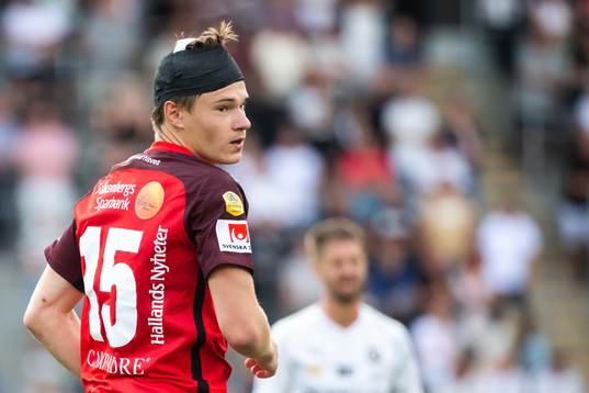 Falkenbergs Kirill Pogrebnyak med bandage runt huvudet