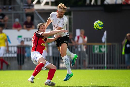 Falkenbergs Kirill Pogrebnyak och Örebros Michael Almebäck