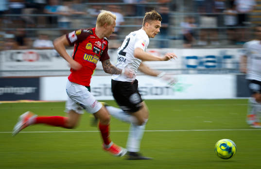 Örebros Jake Larsson och Falkenbergs Jacob Ericsson