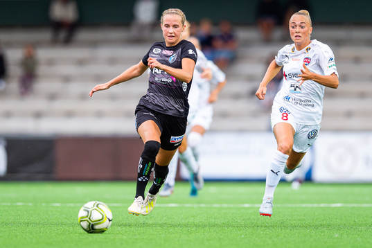 Växjös Ria Öling och Rosengårds Hanna Bennison