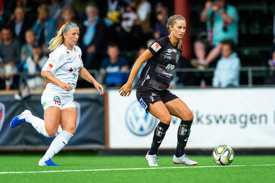 Rosengårds Hailie Mace och Växjös Elin Karlsson
