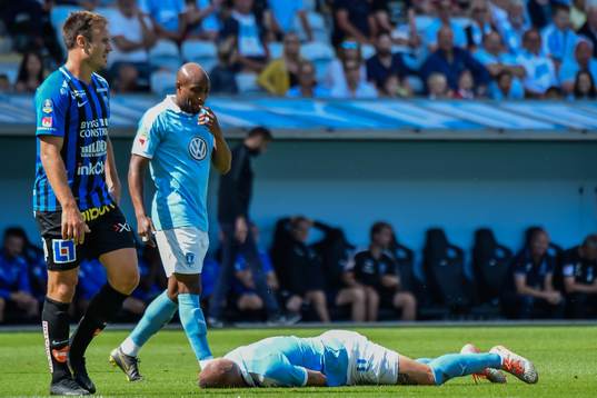Malmö FFs Guillermo Molins har ont