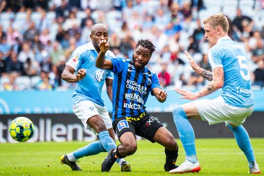 Sirius John Junior Igbarumah mot Malmö FFs Fouad Bachirou