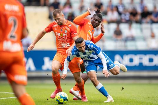 AFC Eskilstunas Mehmed Dresevic och IFK Göteborgs Sargon