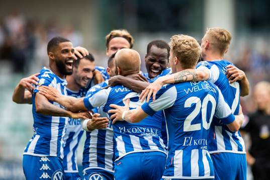 IFK Göteborgs Robin Söder jublar med lagkamrater