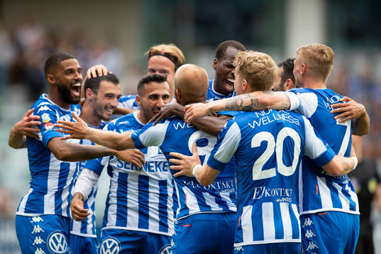 IFK Göteborgs Robin Söder jublar med lagkamrater