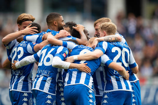 IFK Göteborgs Robin Söder jublar med lagkamrater
